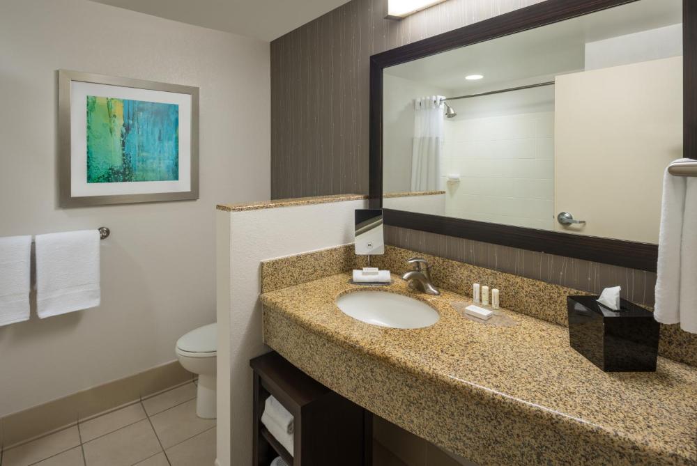 Newly Redesigned King Room - Hearing Accessible interior